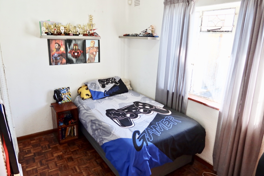 3 Bedroom Property for Sale in Bothasig Western Cape